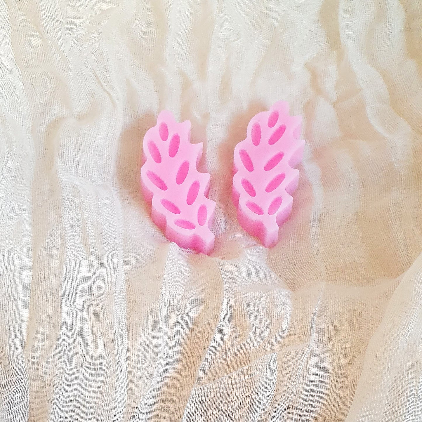 Leaf wax melts