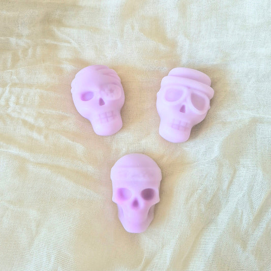 White pixie skull