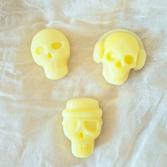 Flora pomelo skull