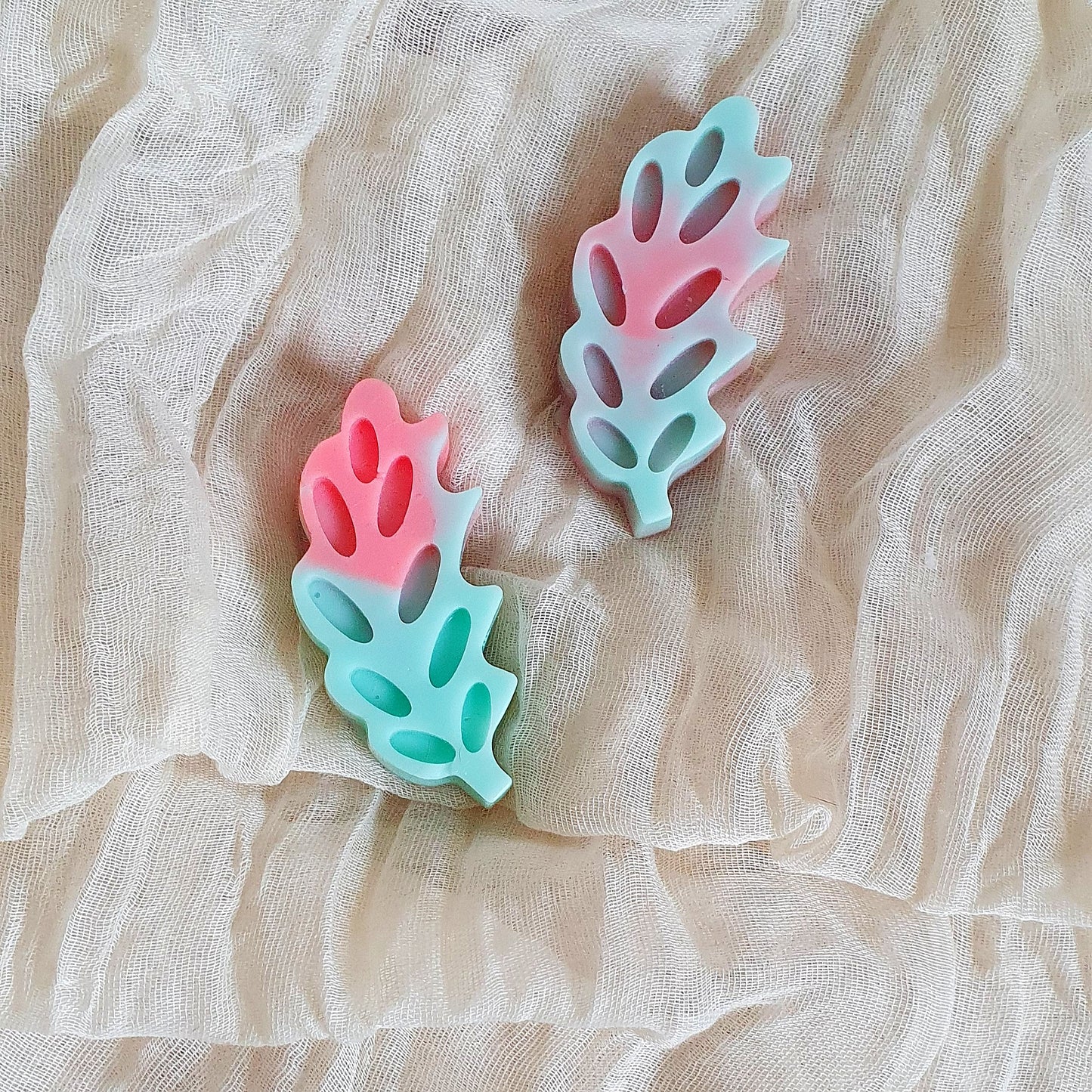 Leaf wax melts