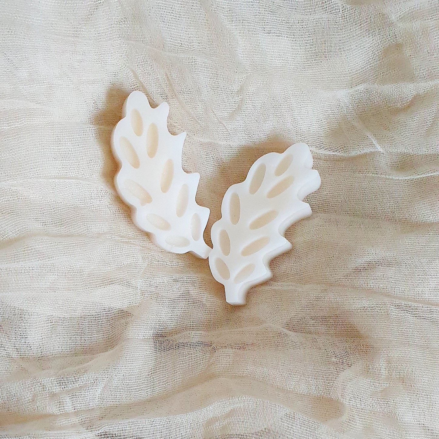 Leaf wax melts